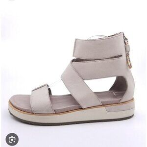 MERRELL | Women's Roam Mid Cross Sandals Gray Sz 10